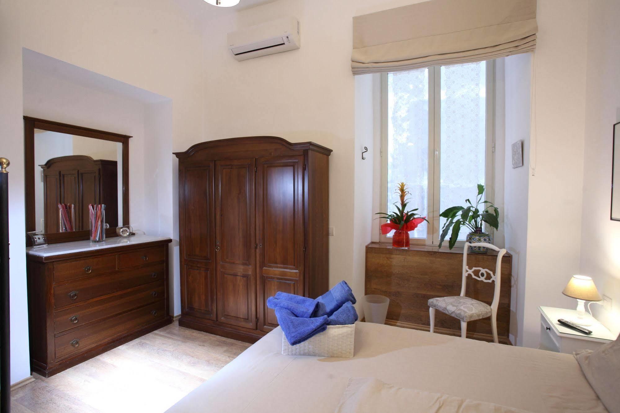Napoli Pietrasanta Lt Nápoles Exterior foto